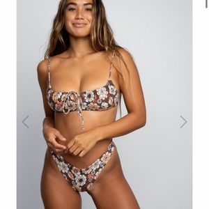 Skatie Byron Bikini Demi Top S